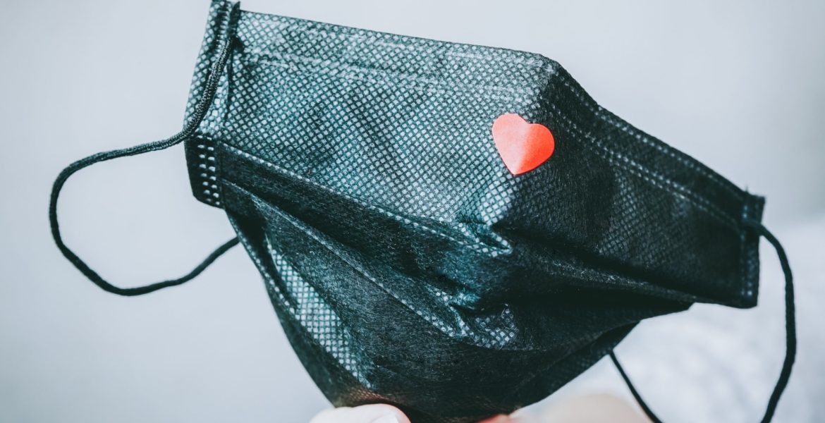 Masalah Kulit Akibat Pakai Masker Sepanjang Hari